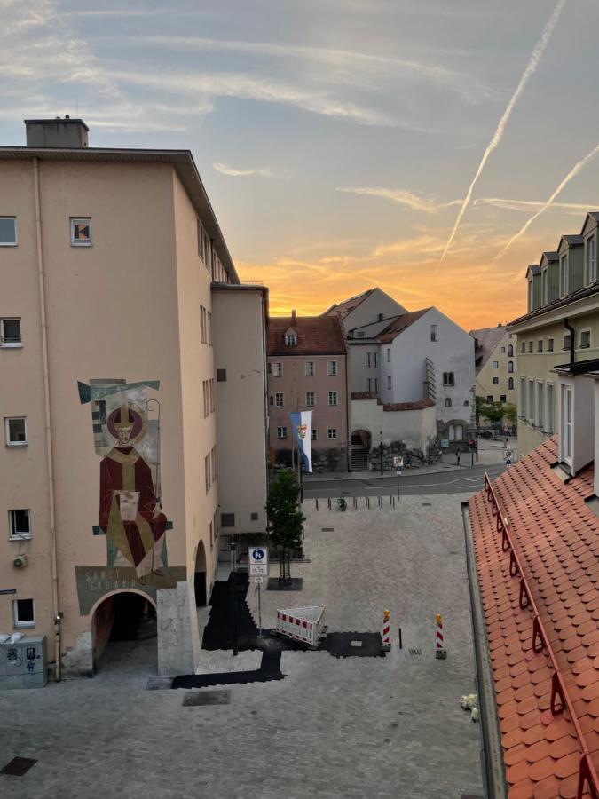 Liboria: Stylische Altstadtwohnung Regensburg Dış mekan fotoğraf